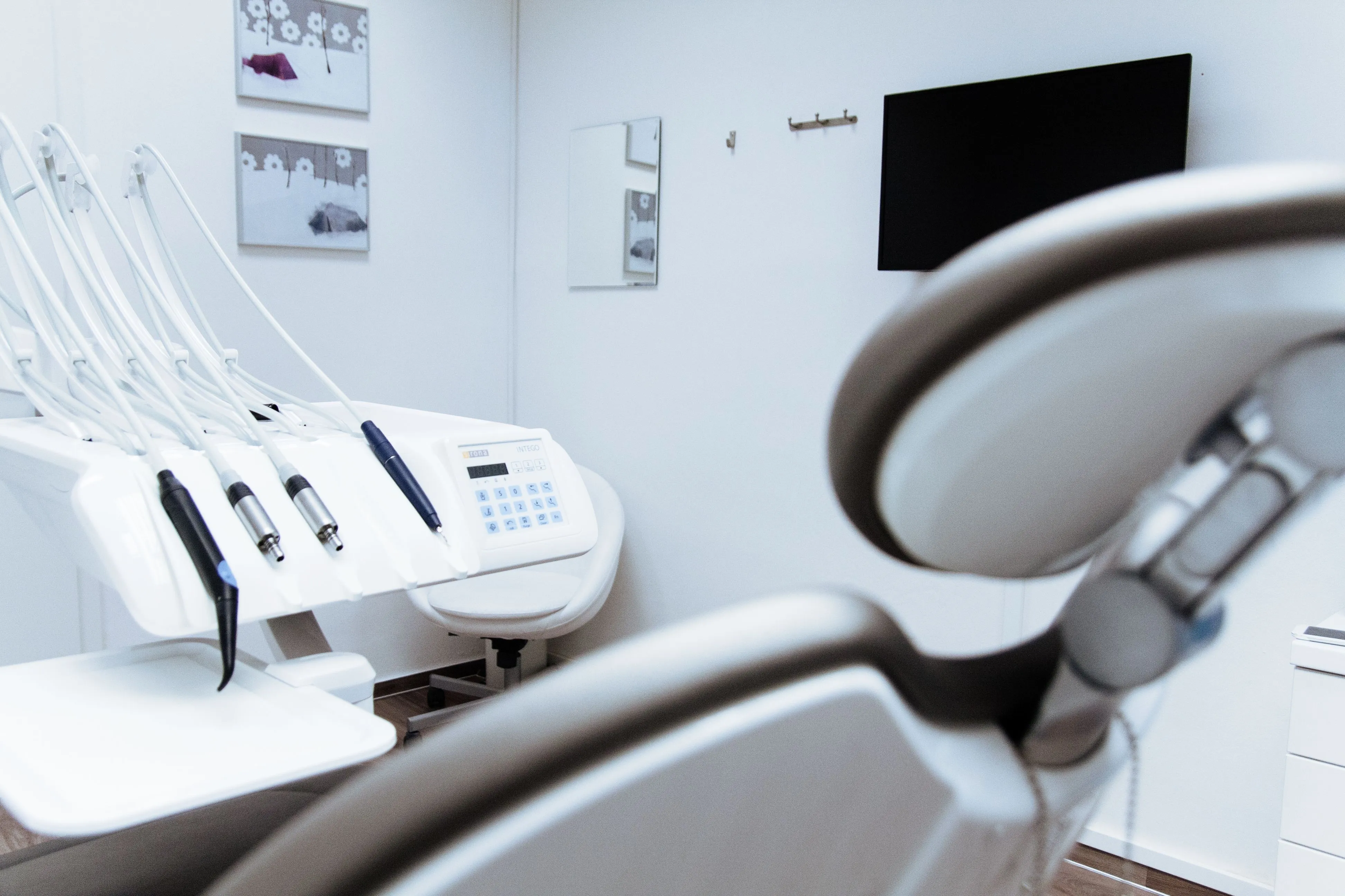 Dental care treatment in clinic